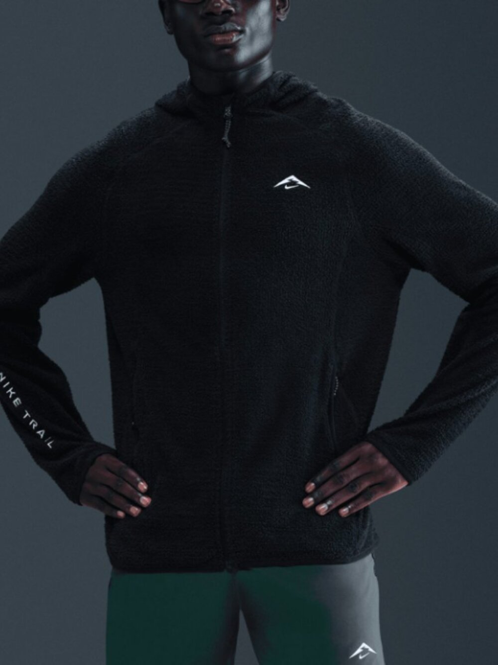 Nike Trail Dri Fit Fleece Running Jacket HV2664-010 Black Full Zip Hooded Sz M